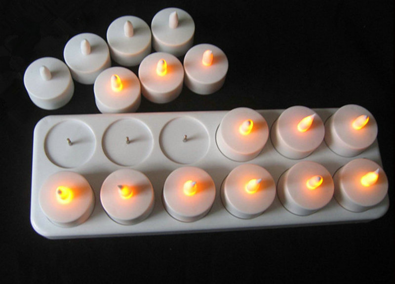 Holiday Candle Set - Set van 12 oplaadbare LED-kaarsen Vlamloze